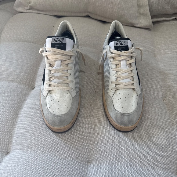 Golden Goose Ballstar Sneakers in white with black suede star. EU45 - Picture 2 of 5